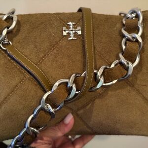 Tory Burch
Kira Small Diamond-Quilted Suede Shoulder Bag